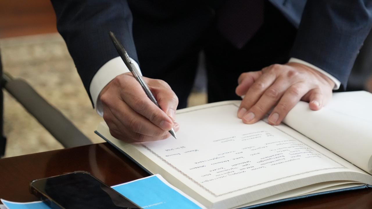 22 апреля 2026 года в Университет Кунаева состоялась гостевая лекция с участием Заместителя Председателя Сената Парламента Республики Казахстан Жақып Асанов.