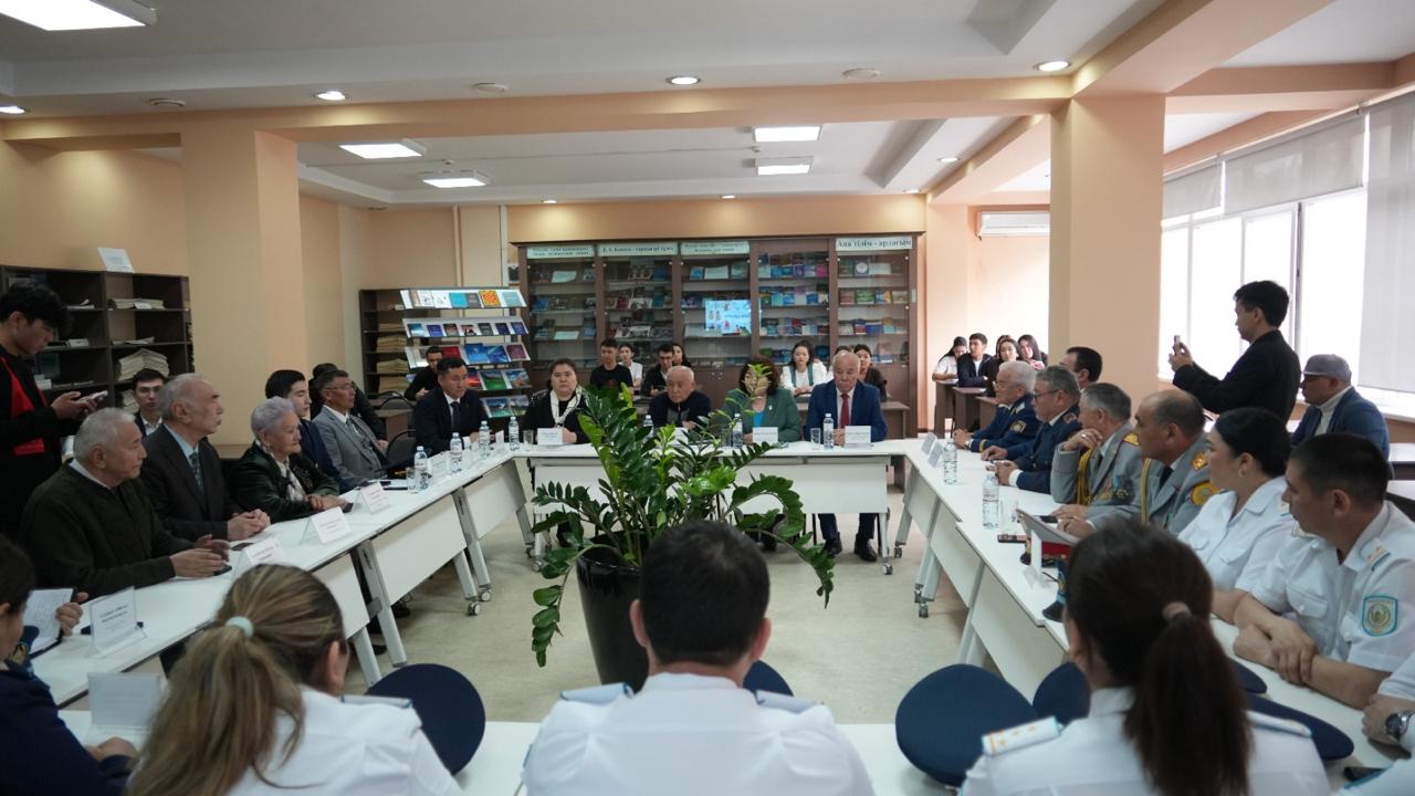 Торжественное открытие выставки «Уголок обмена книгами»