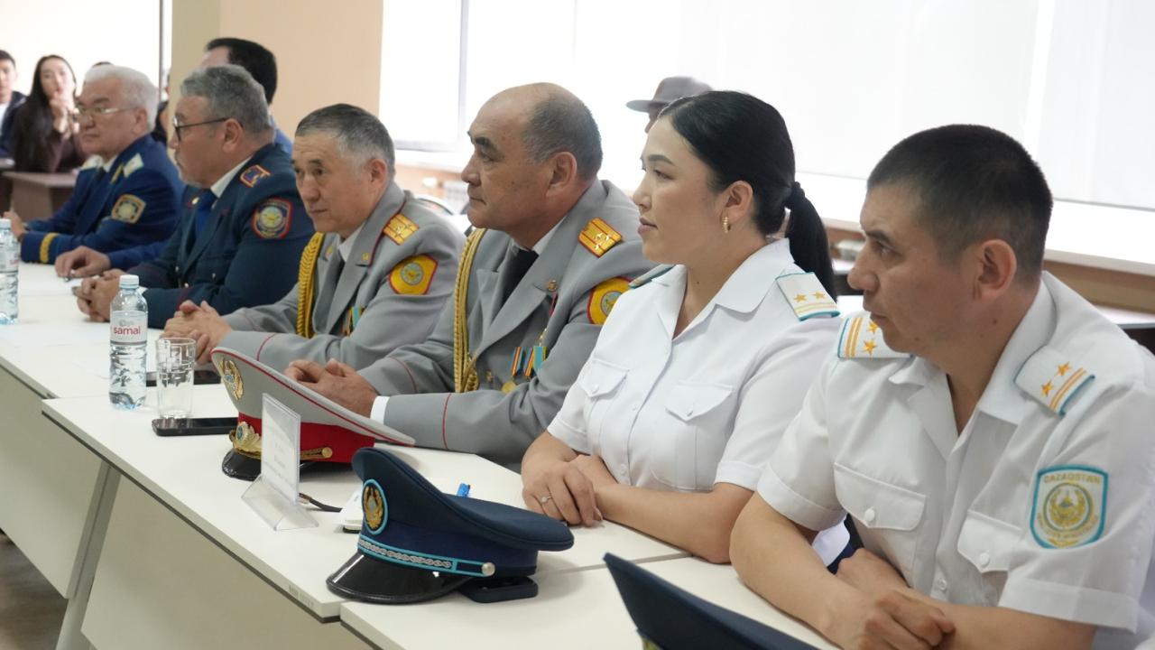 Торжественное открытие выставки «Уголок обмена книгами»